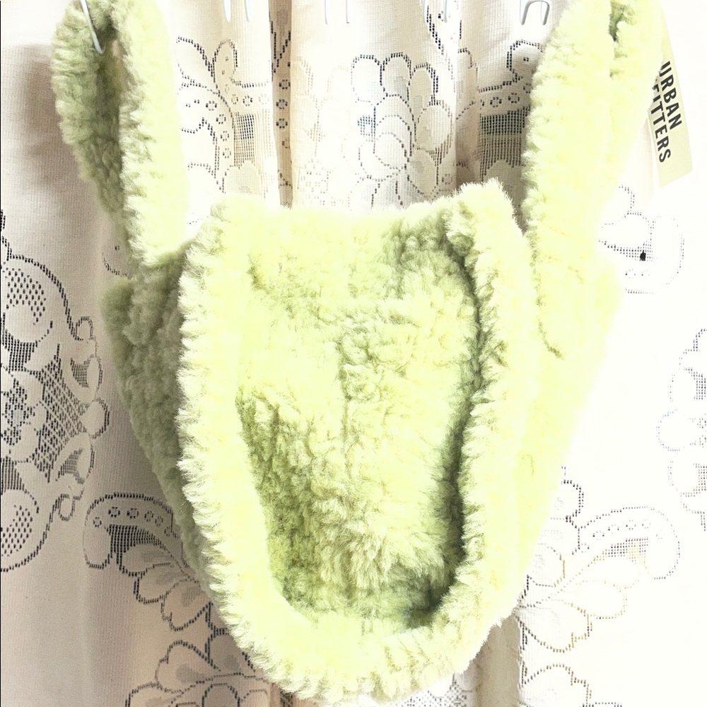 Urban Outfitters Plush Green Tote NWT - Picture 5 of 6